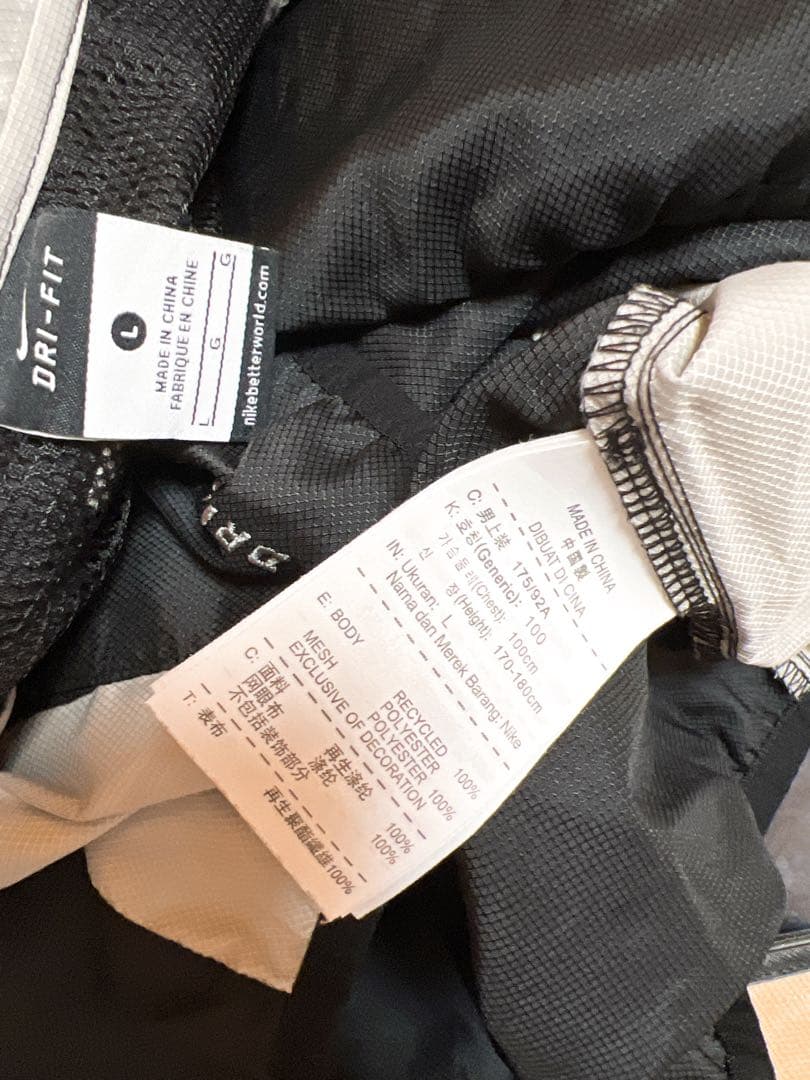 ノア様❤️☘️T20136☘️NIKE プルオーバー ウィンドブレーカーサッカーピステ