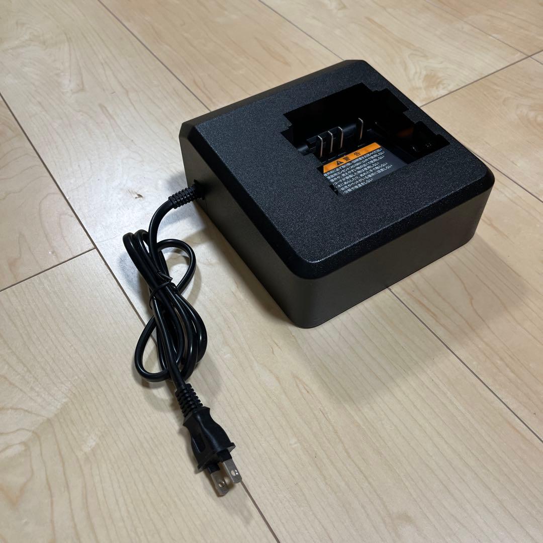 【新品・未使用】X3S-01 ヤマハ　電動自転車　充電器