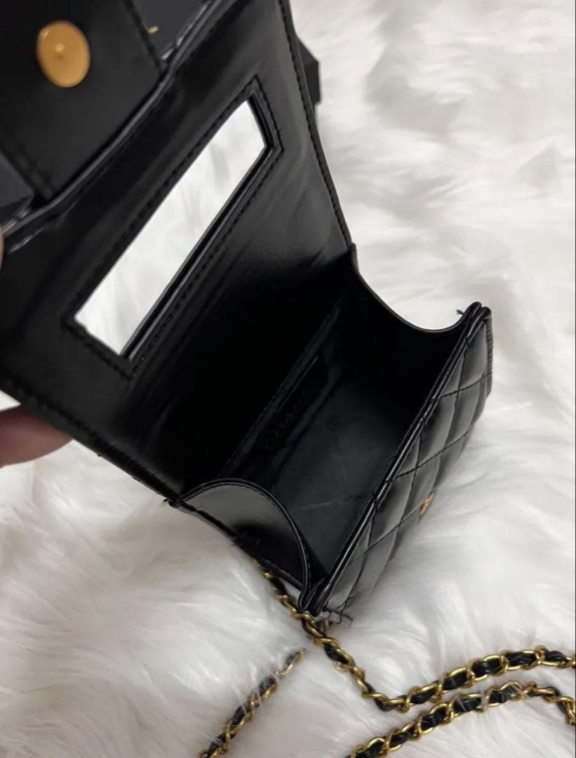 CHANEL ノベルティキルティングバッグ ブラックミラー付き