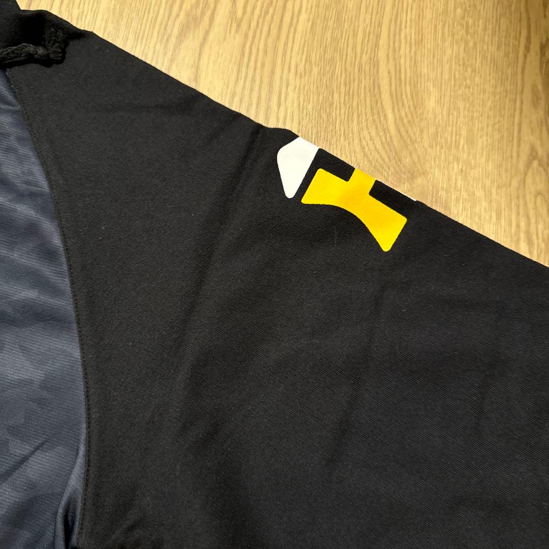 阪神タイガース　公式　スウェット　フルジップパーカー　虎　Lサイズ　ポケット付き