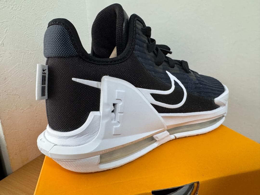 NIKE LEBRON WITNESS 6 レブロン ウィットネス 26.5cm