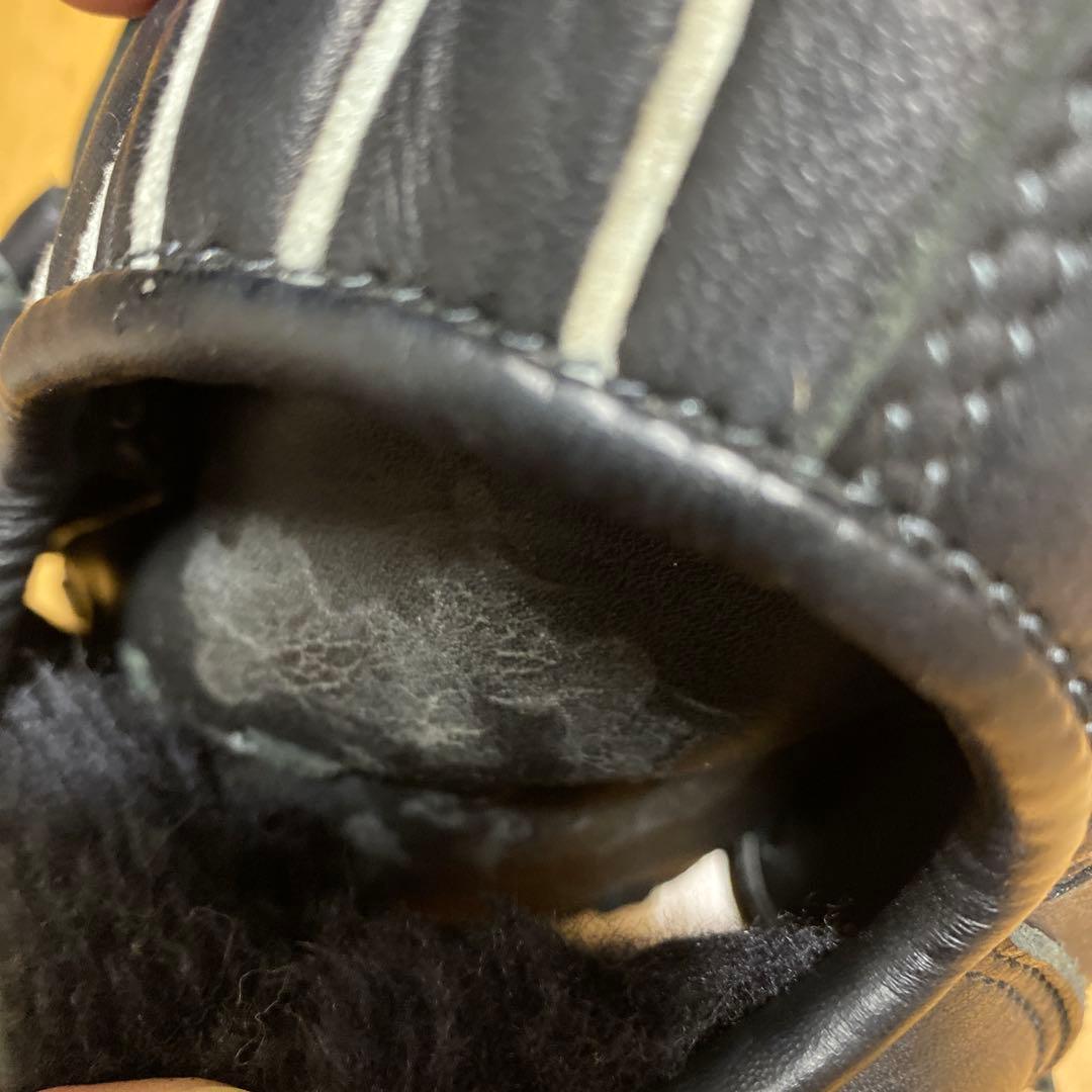 Mizuno 軟式グローブ 黒 白ストライプ