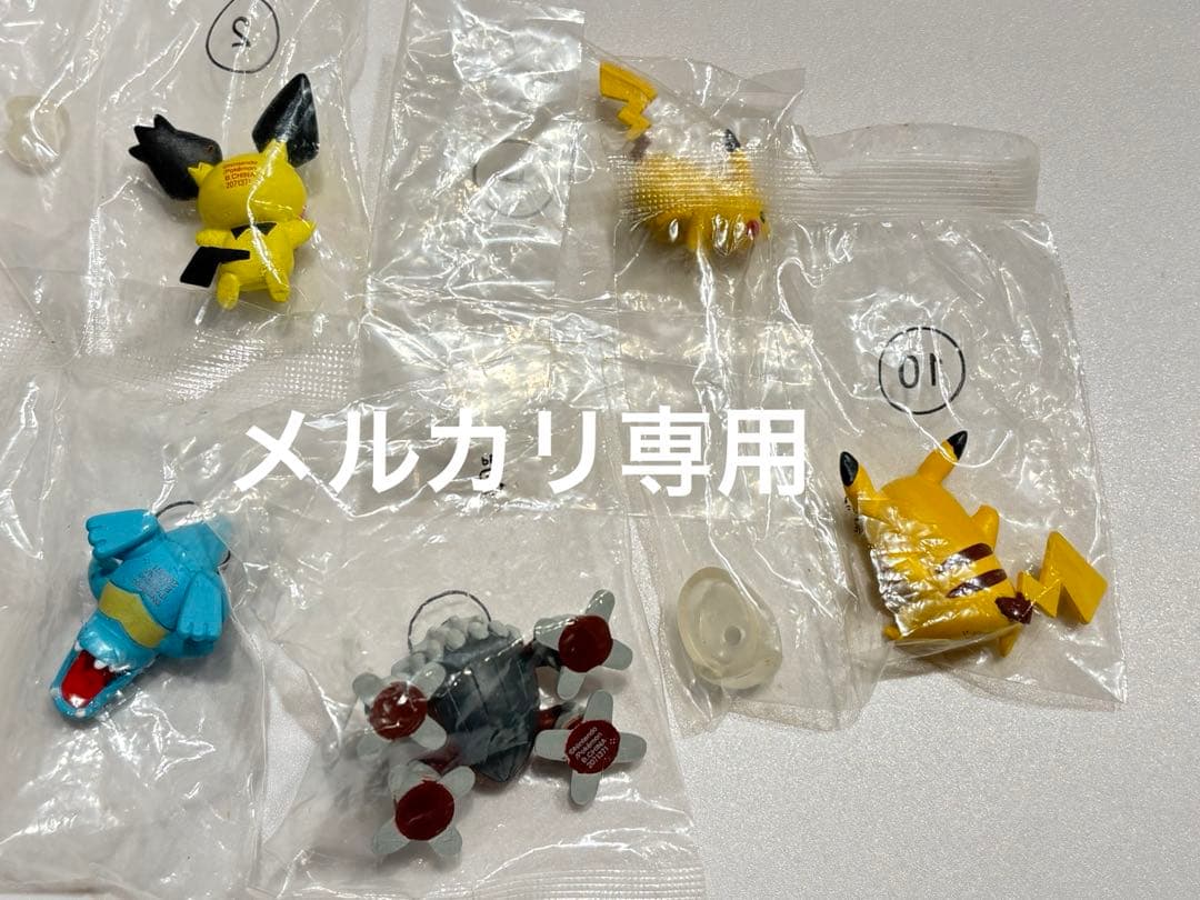 ポケモン クリッピングフィギュア ピカチュウ ピチュー ワニノコ ヒードラン