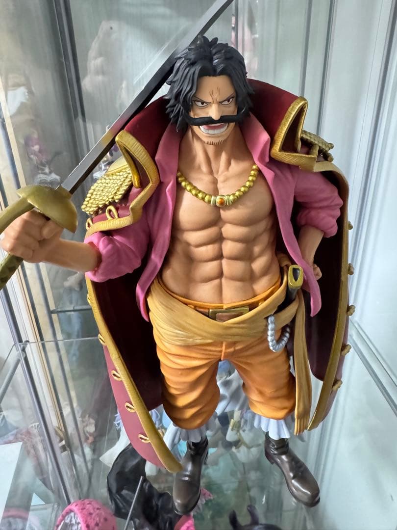 バンプレくじ　ロジャー　ゾロ　フィギュア