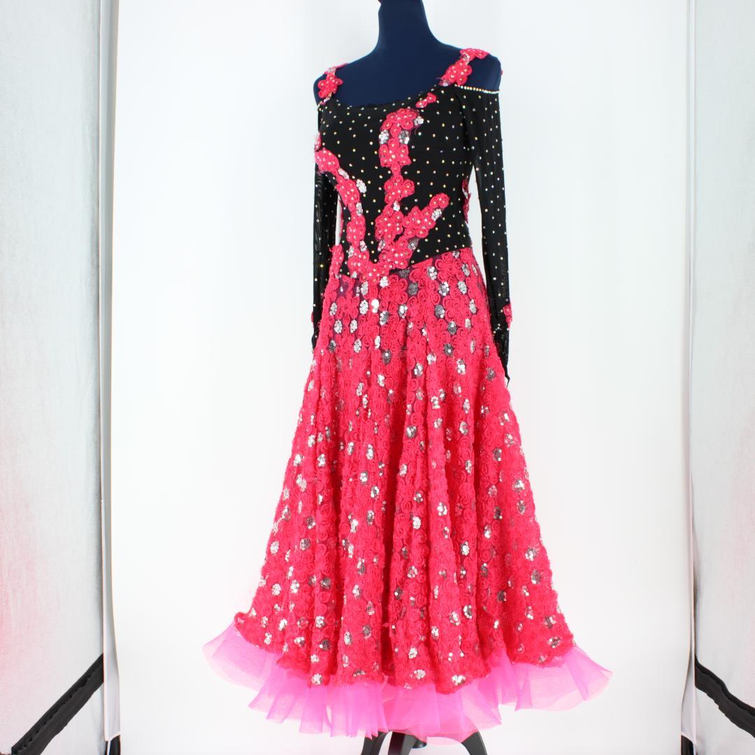 【美品 社交ダンス衣装】ワンピース ドレス 黒 ブラック ピンク マゼンダ 花柄