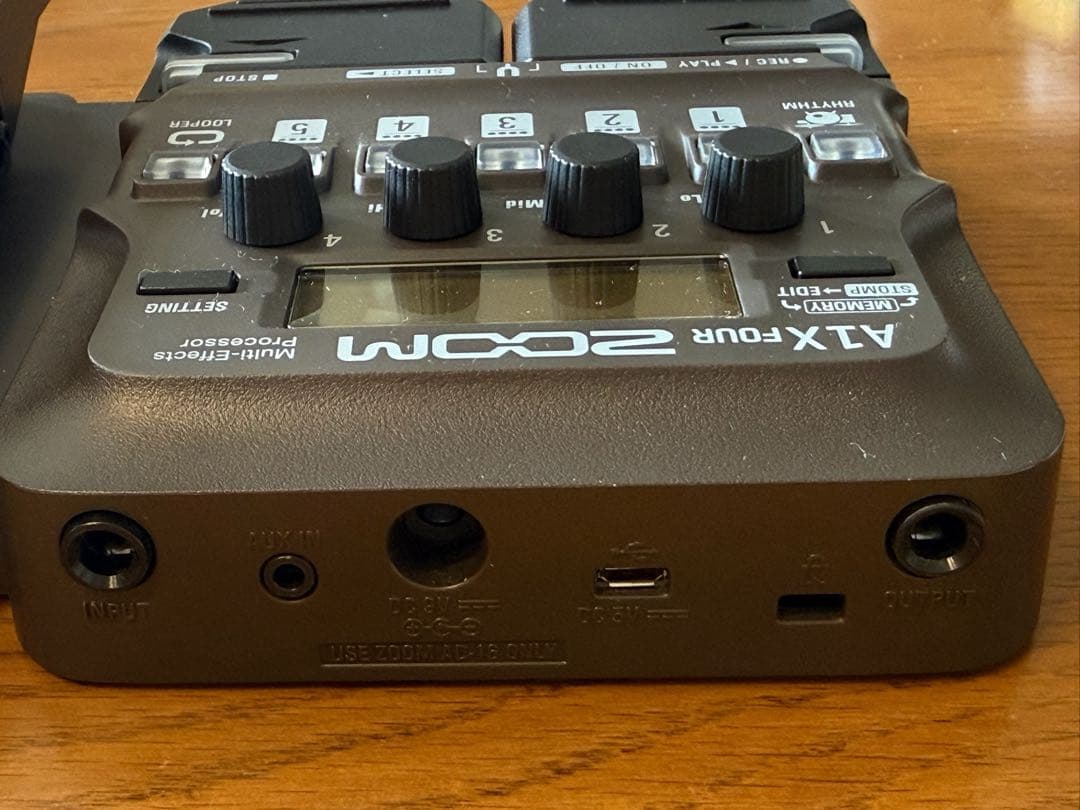 【新同】ZOOM A1X FOUR アコースティック用マルチエフェクター