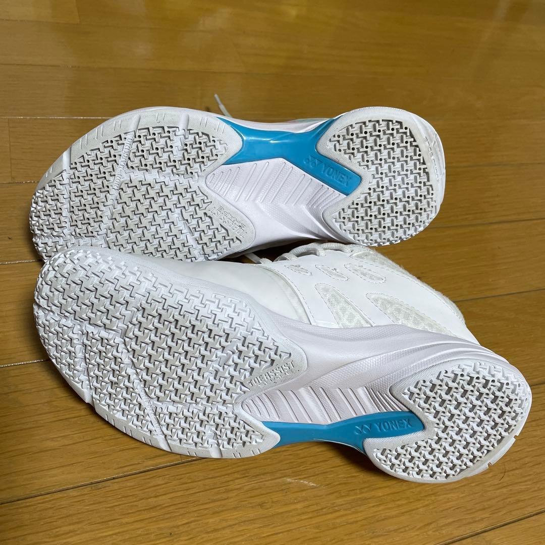 25年5月購入 YONEX ヨネックス バドミントンシューズ 23.5cm 袋付