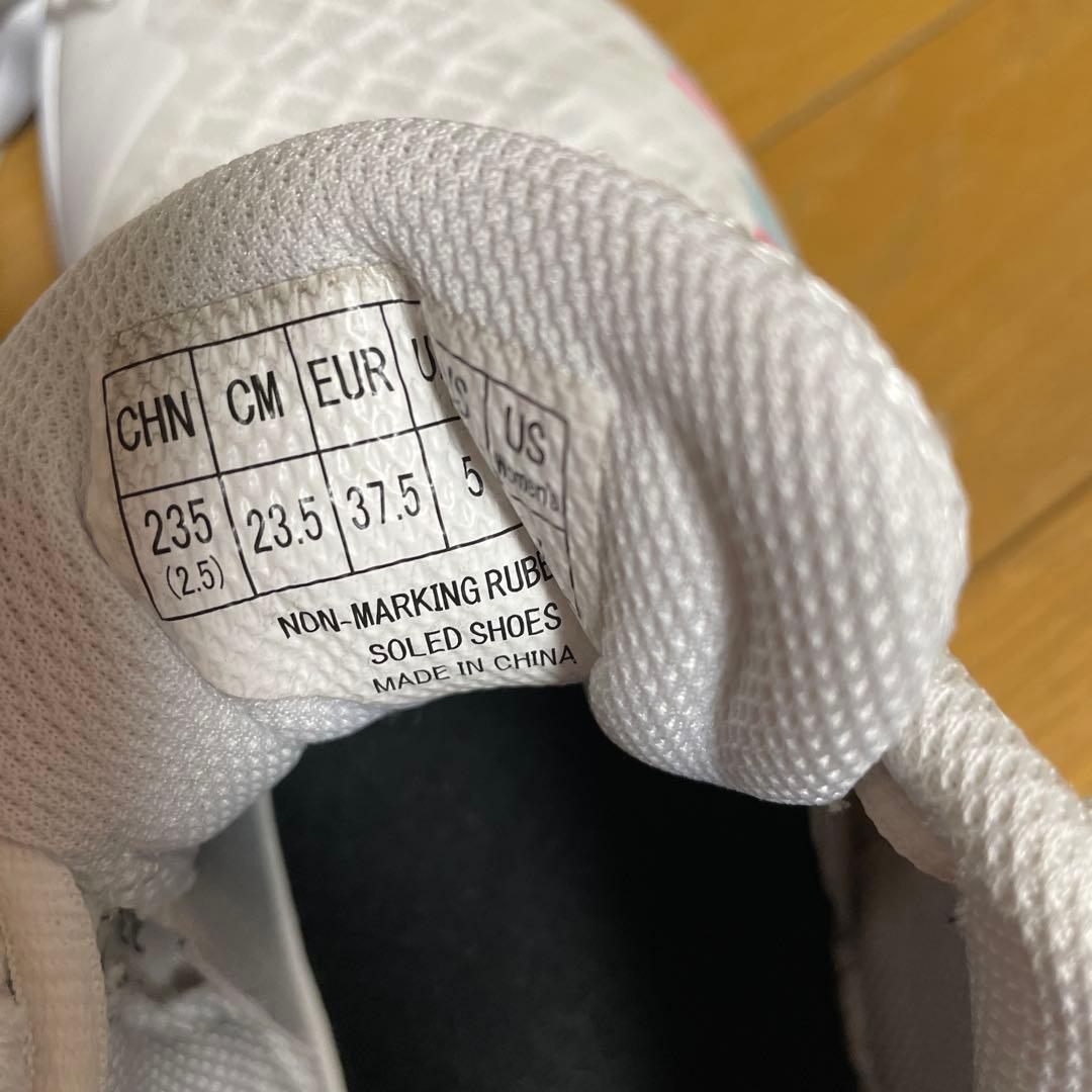 25年5月購入 YONEX ヨネックス バドミントンシューズ 23.5cm 袋付