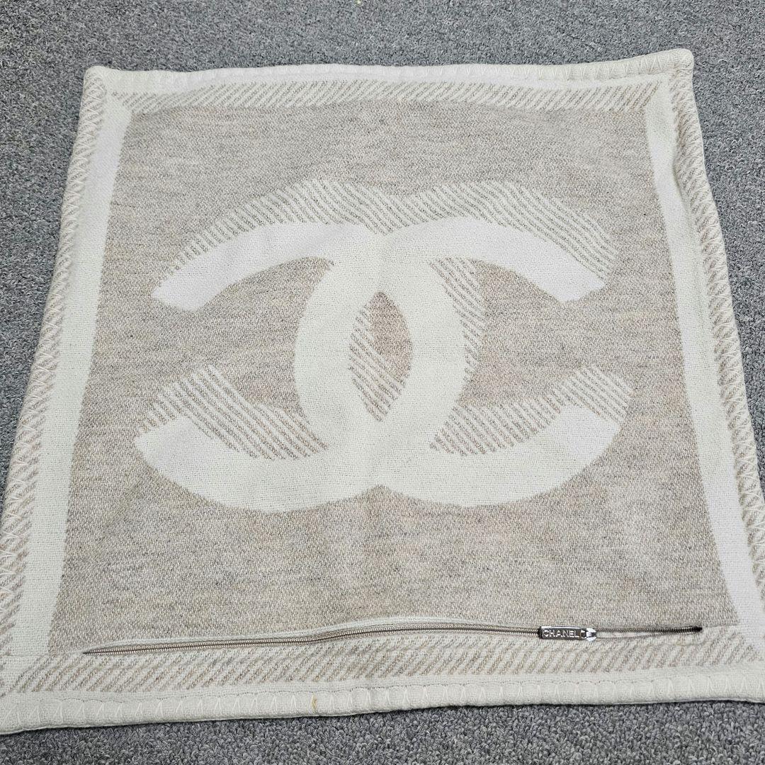 [値下げ中] CHANEL CCロゴ クッションカバー ベージュ シャネル