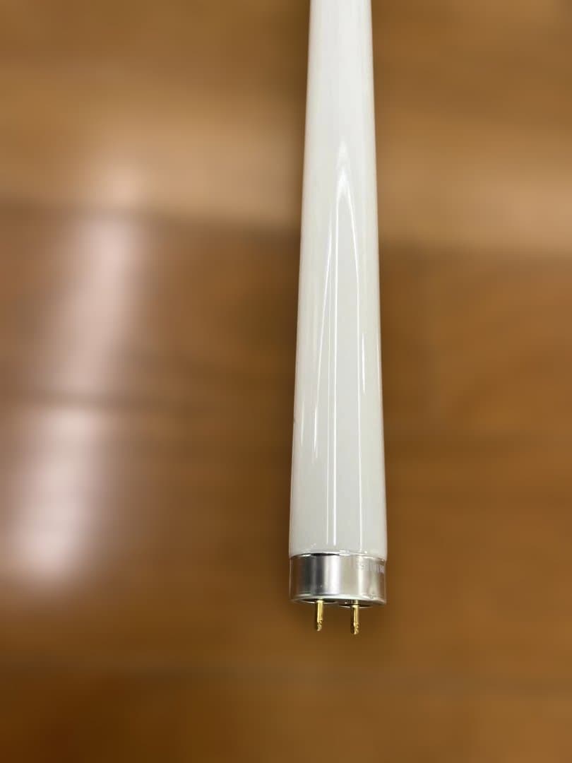 Panasonic ・Hotalux ￼20形18w蛍光灯 100本