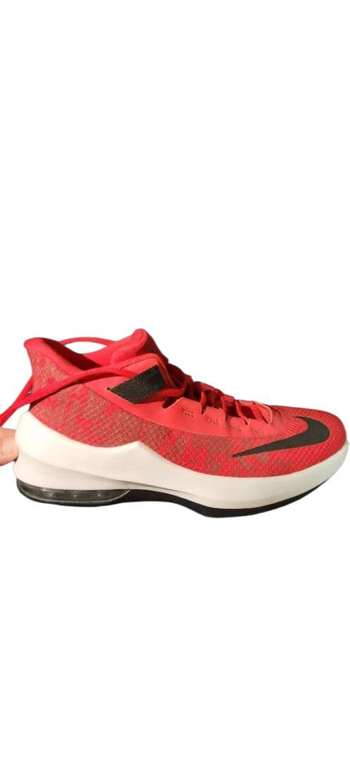 【未使用品】値下げ!!!　バッシュ　バスケ　ナイキ　NIKE　インフュリエイト