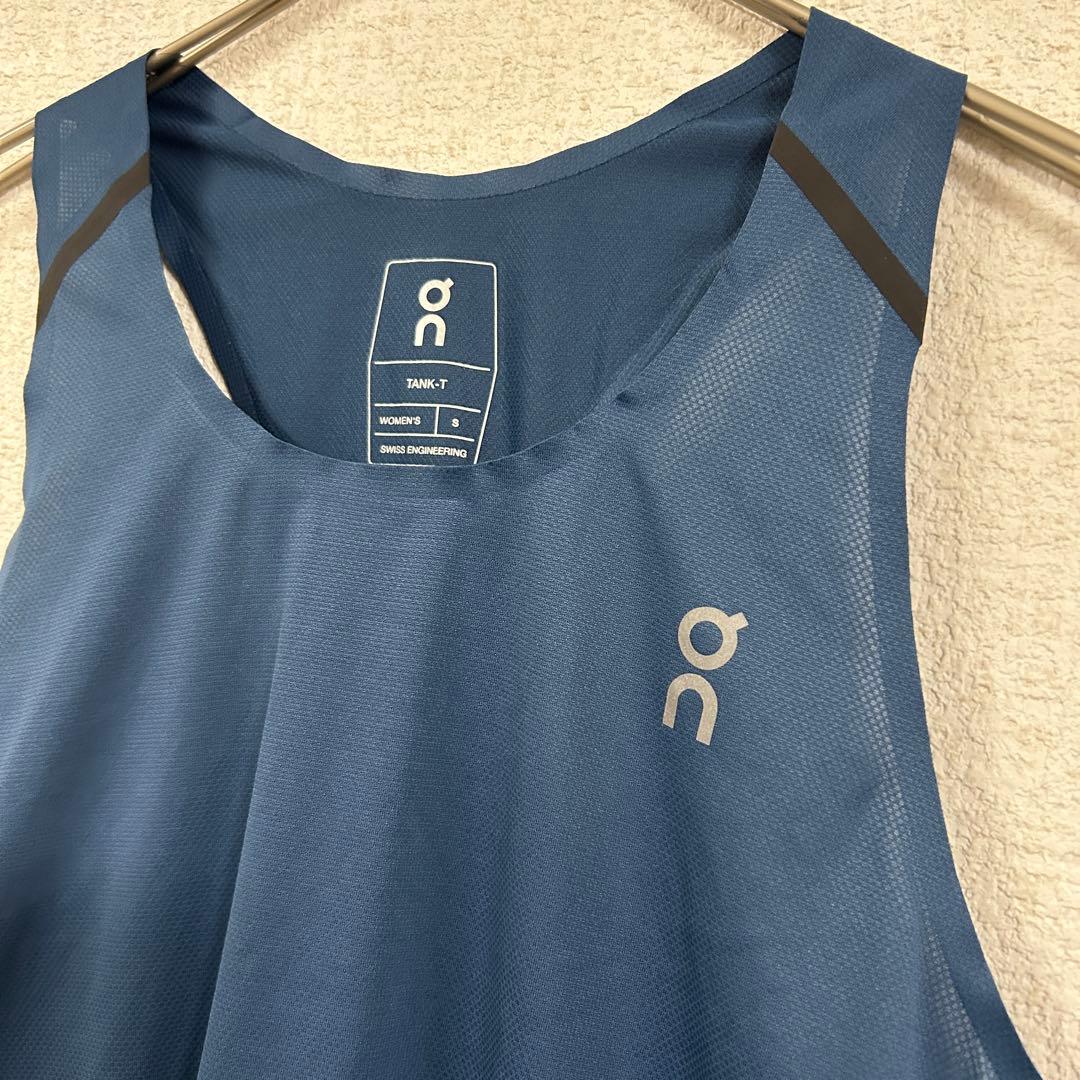 オン　On ランニング　タンクトップ　TANK-T レディース　S