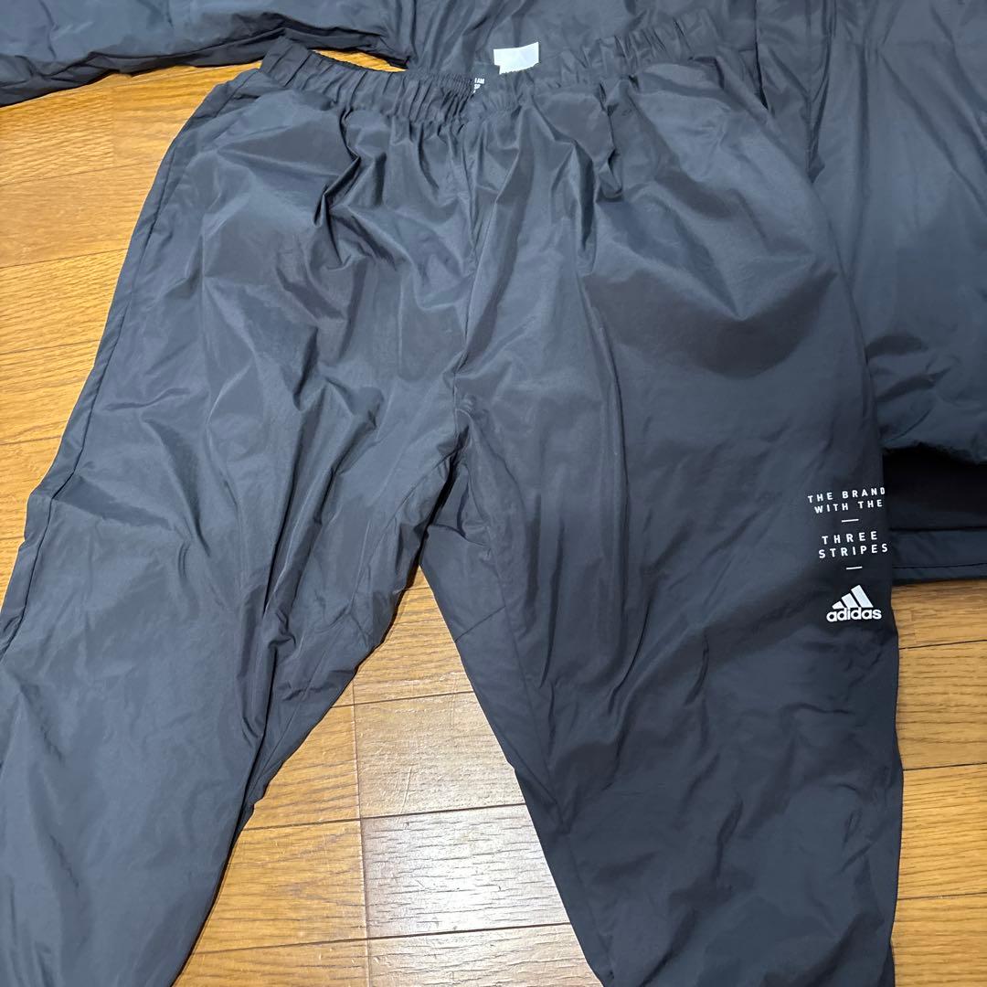 adidas フード付きジャージ上下セット 黒　冬用　早い者勝ち　断捨離中