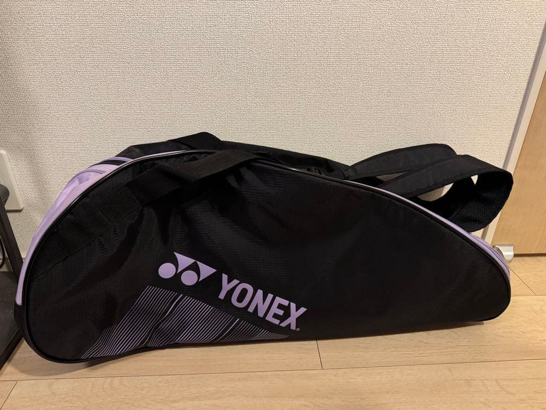 YONEX ラケットバッグ 黒と紫