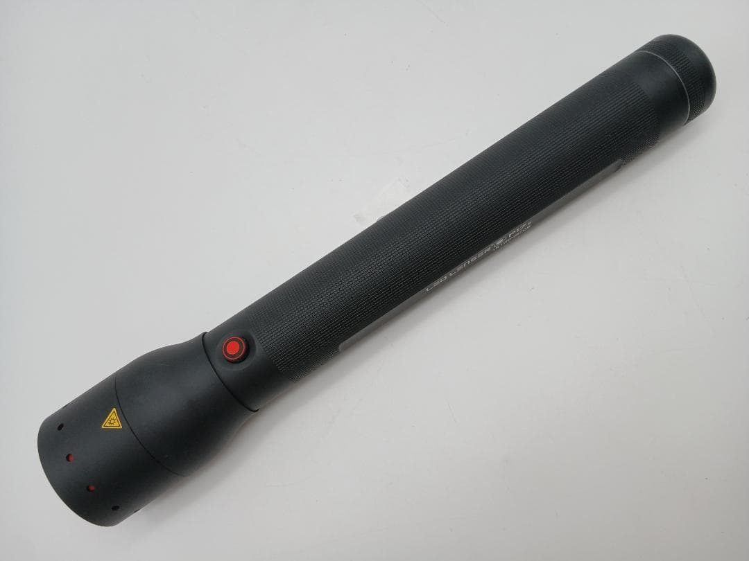 LED LENSER P17.2　レッドレンザー　懐中電灯　乾電池式