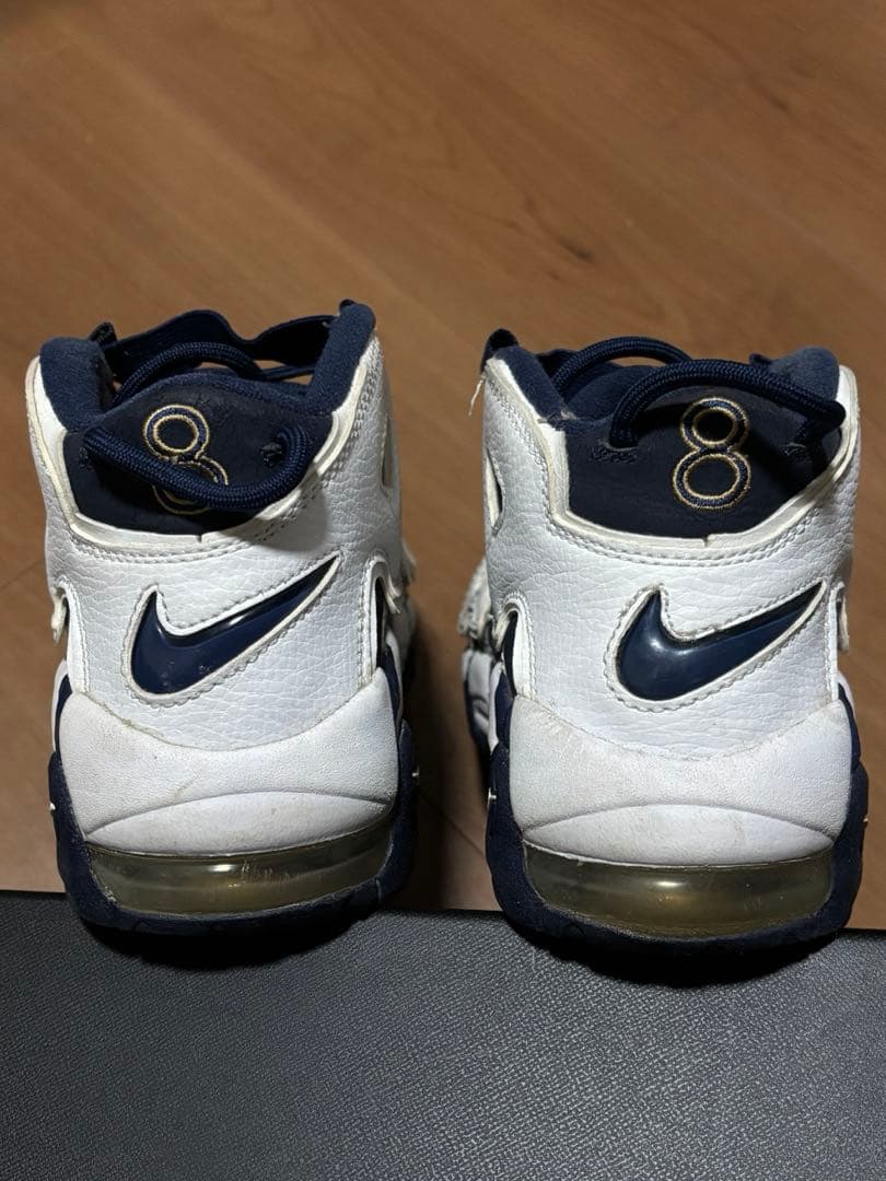 Nike モアテン （23.5cm ）