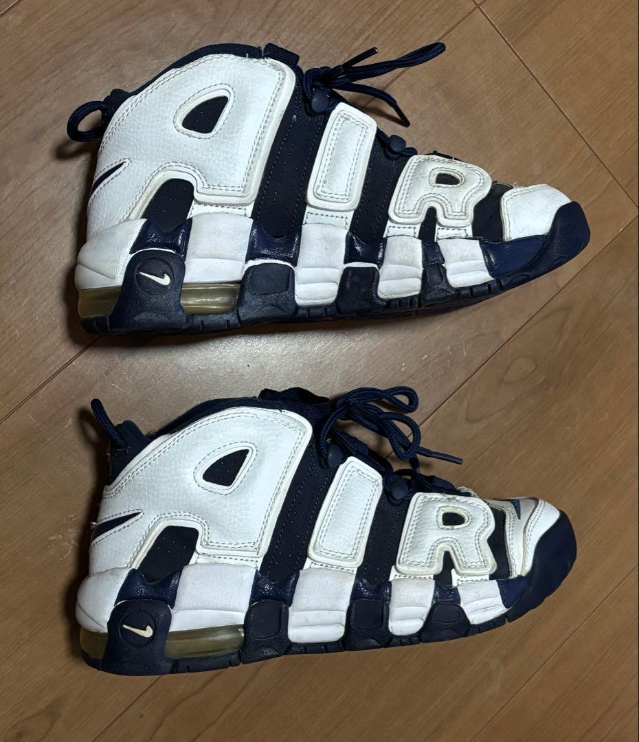 Nike モアテン （23.5cm ）