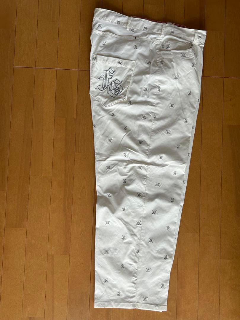 FILA GOLF 刺繍入りホワイトパンツ110サイズ‼️大特価