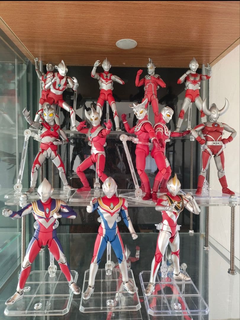 フィギュアーツ　バルタン星人