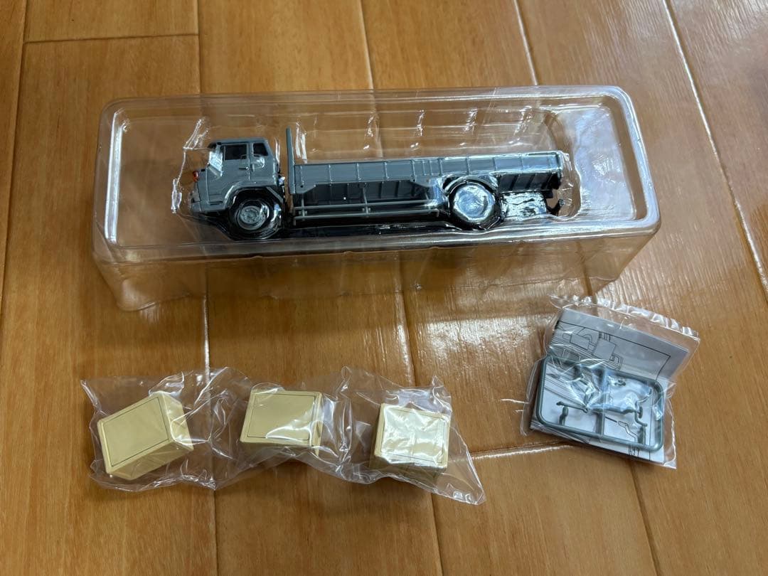 トミカリミテッドヴィンテージネオ 日野KB324型トラック LV-N44a