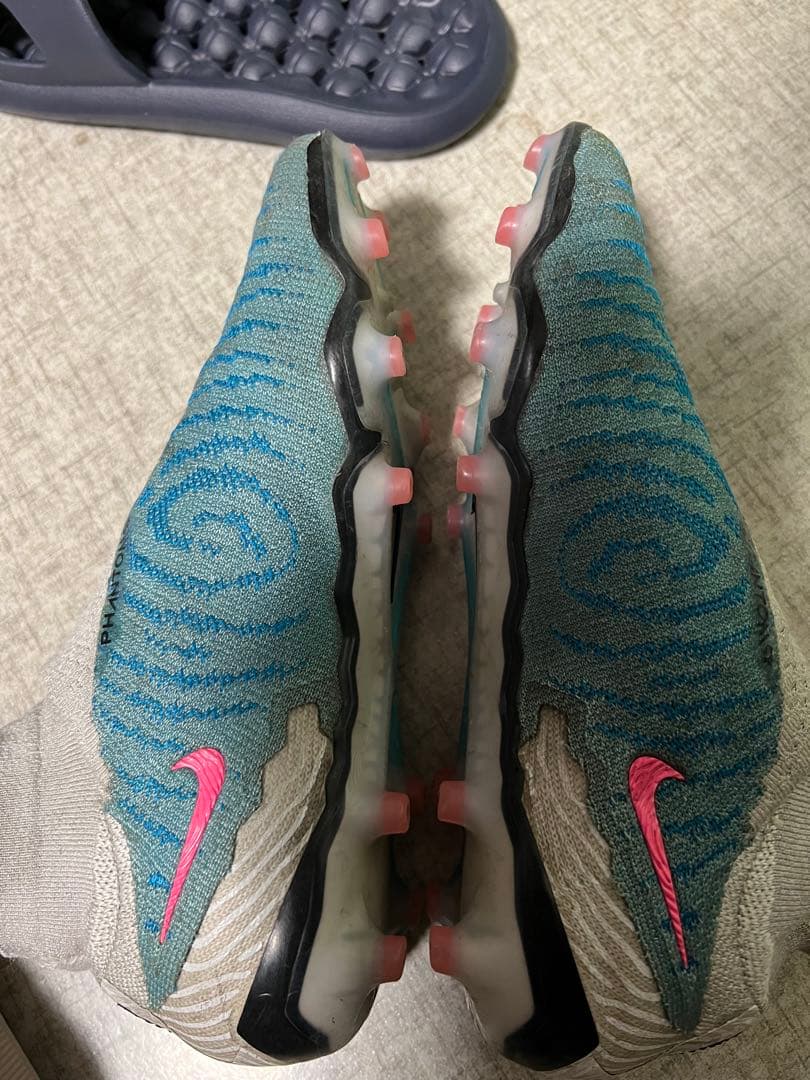 廃盤モデル】　NIKEファントムGX 早い者勝ち