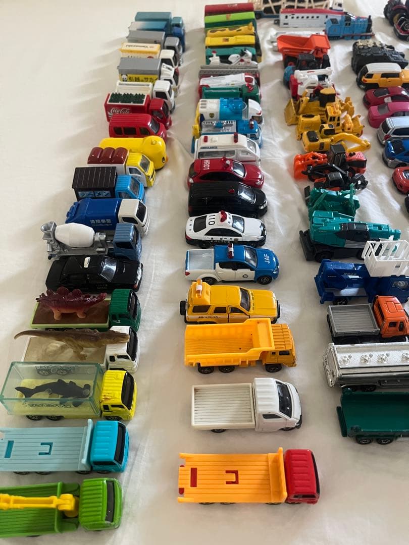 トミカ　他　ミニカー77台　まとめ売りセット