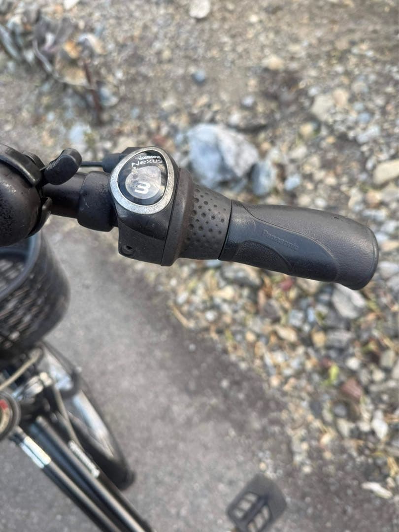 電動アシスト自転車 黒 バスケット付き