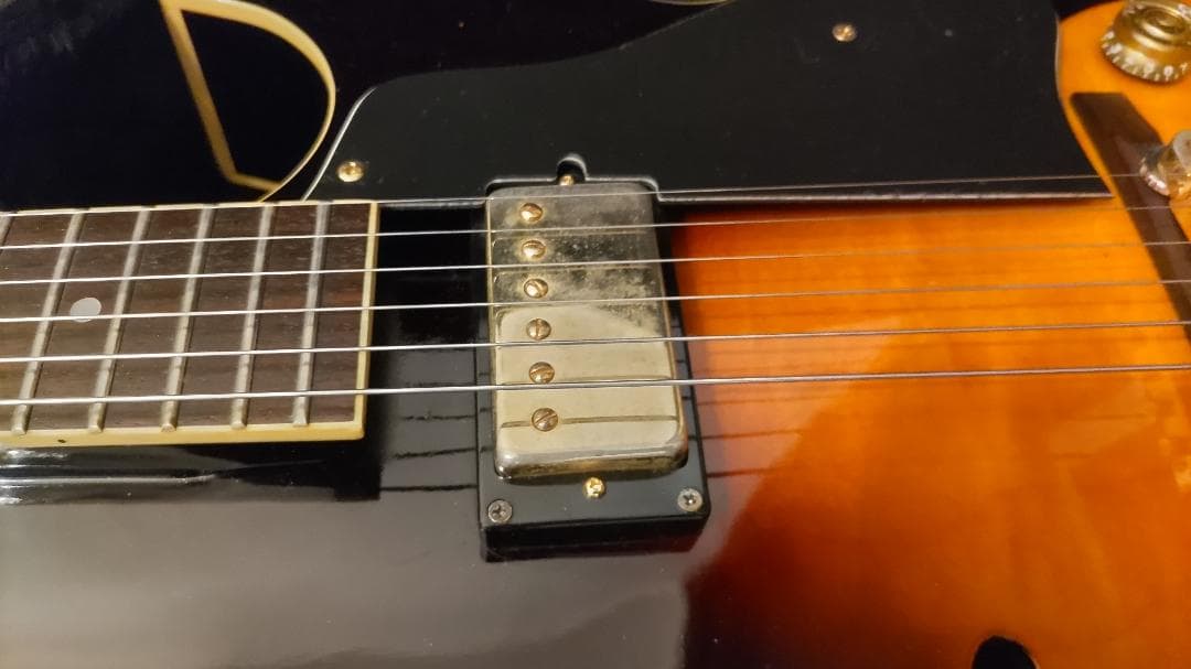 EPIPHON　ZEPHYR　REGENT　中古フルアコ　ハードケース付