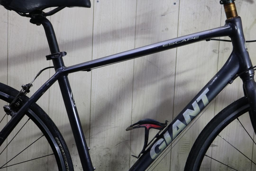 GIANT ESCAPE R3 700C アルミ24速500mm GREYクロス