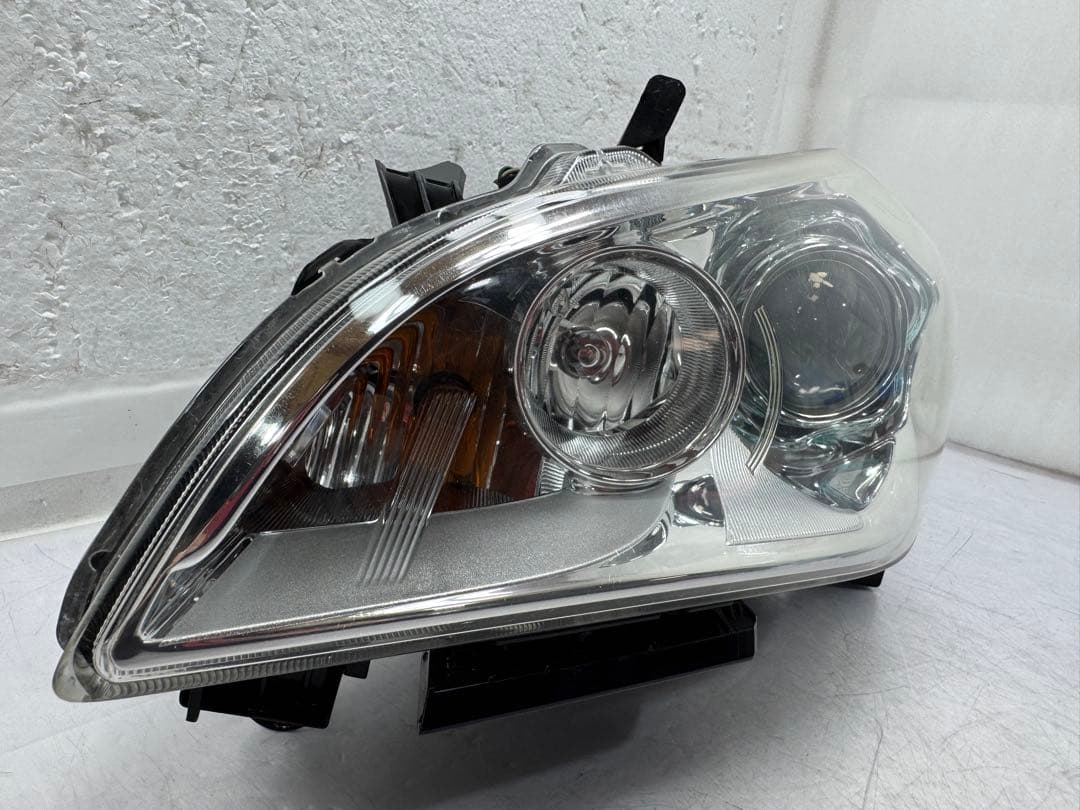 フーガ　Y51　ヘッドライト　左右　セット　キセノン　HID　100-23035