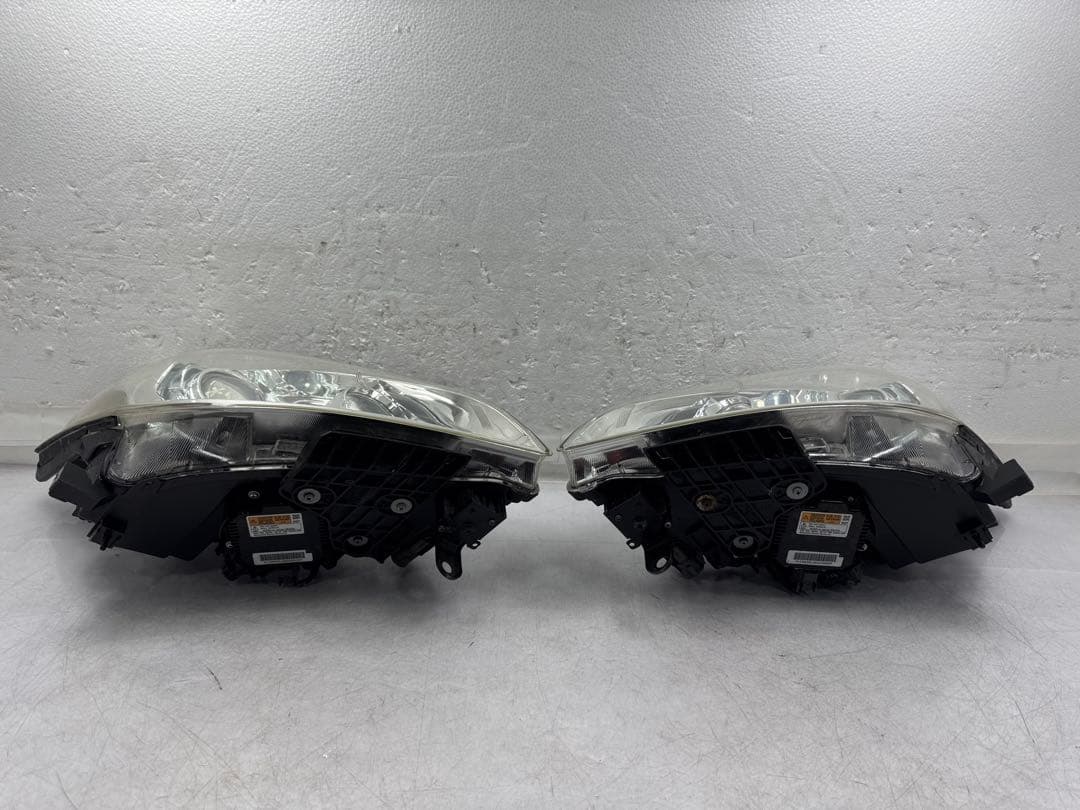 フーガ　Y51　ヘッドライト　左右　セット　キセノン　HID　100-23035