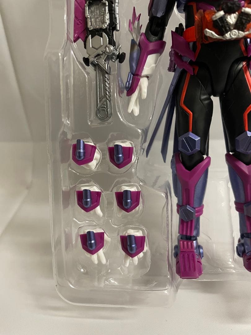 SHFiguarts 仮面ライダー ヴァルバラド