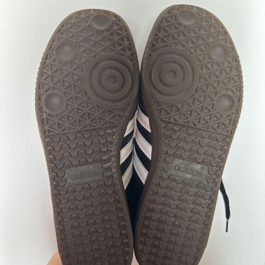 adidas SAMBAブラックスニーカー