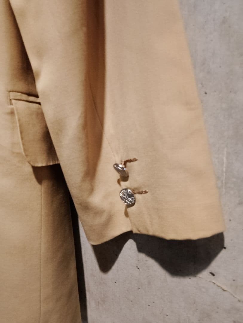 高級ウール100%　LANVIN ダブルジャケット　銀ボタンエンブレム付　送料込