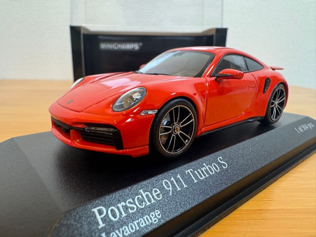 【MINICHAMPS】限定504台Porsche 911 Turbo S