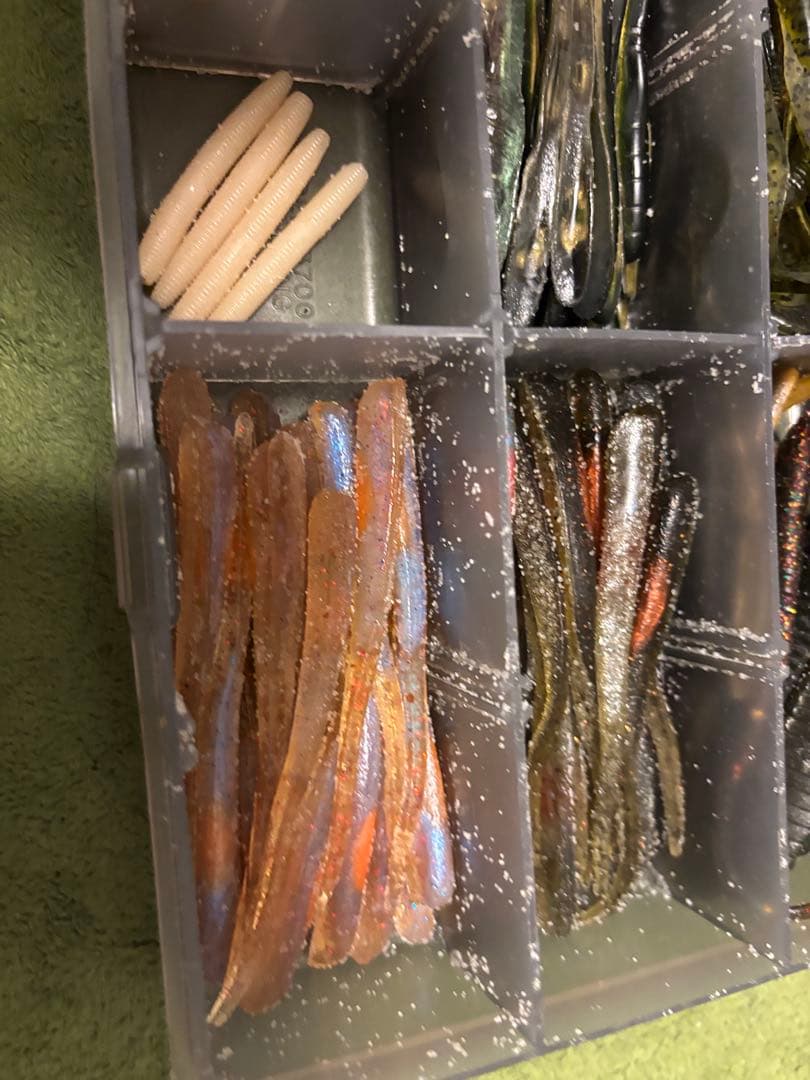 プラグ・ワーム大量セット！！バス釣り・メガバス・エバーグリーン