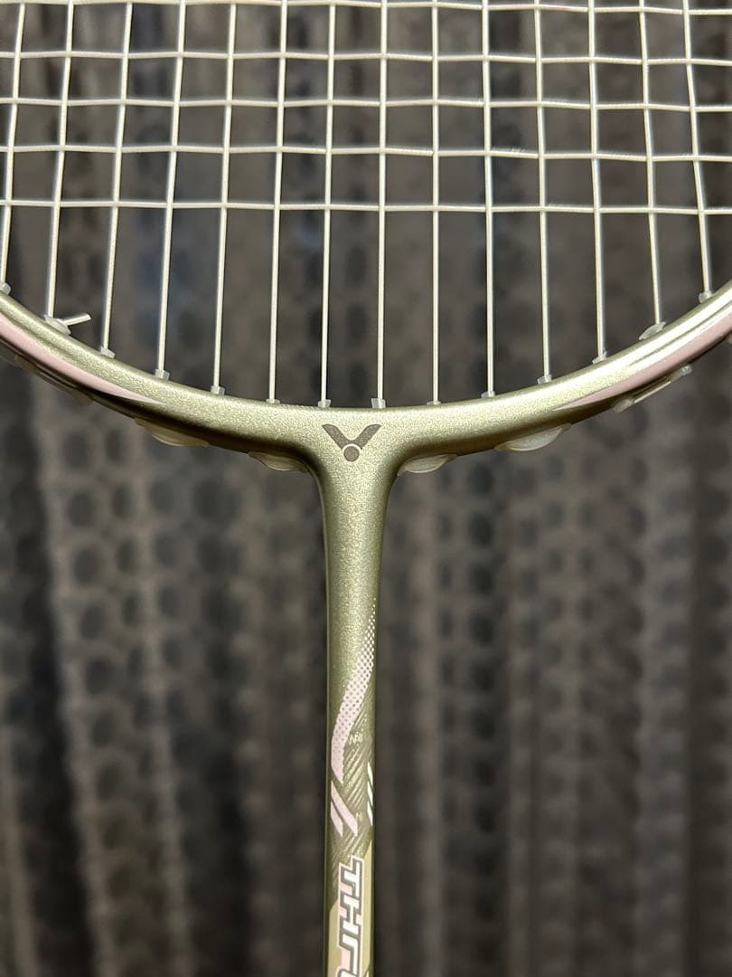 Thruster HMR Pro バドミントンラケットVictor