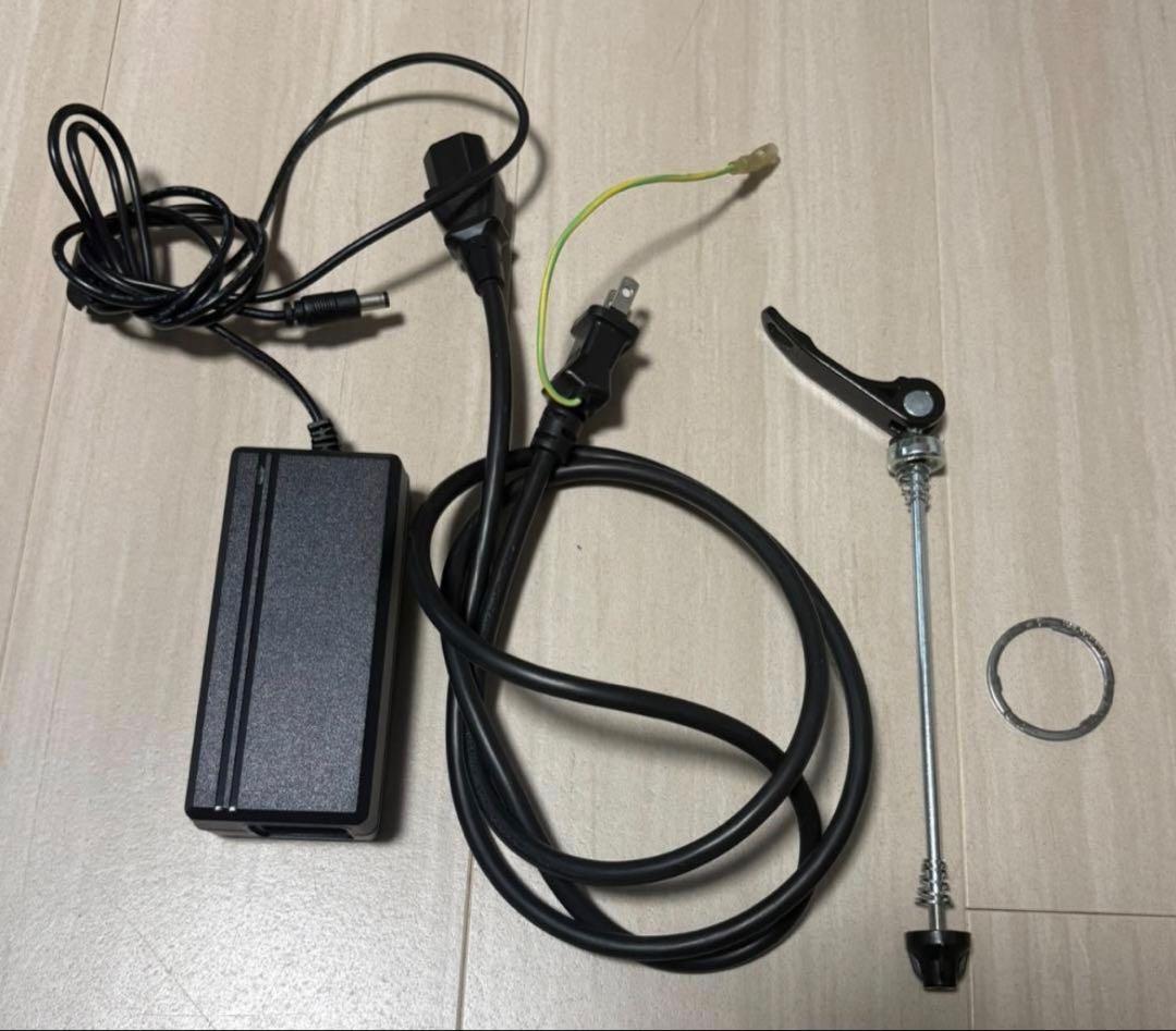 WAHOO KICKR V4 【中古、AXIS】