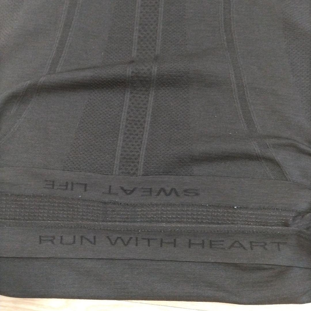 lulu lemon　Swiftly Tech size2　NYC限定　美品