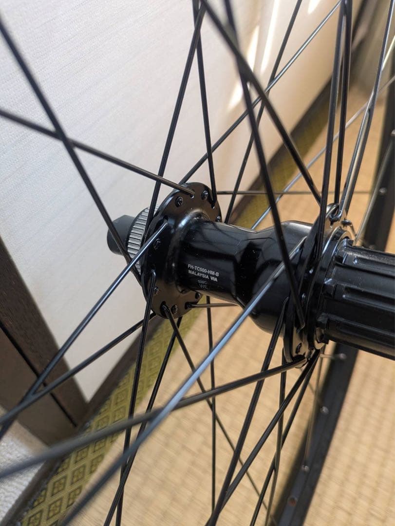 ボントレガー　コネクション　TREK MARLIN+6 純正ホイール