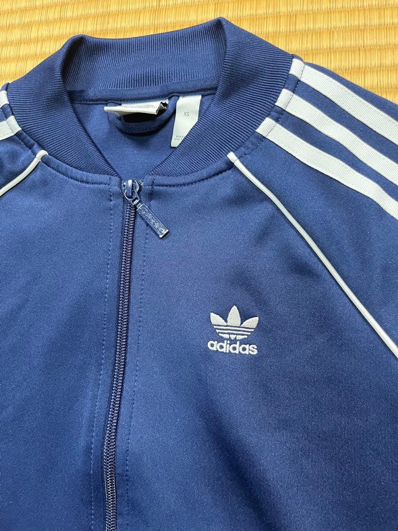 希少カラーadidas SST トラックジャケット　刺繍ロゴ　ヨンス
