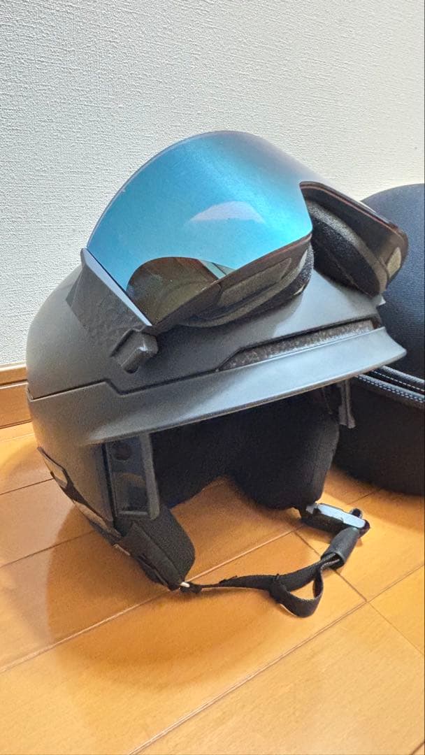 オークリー　ヘルメット　MOD7
