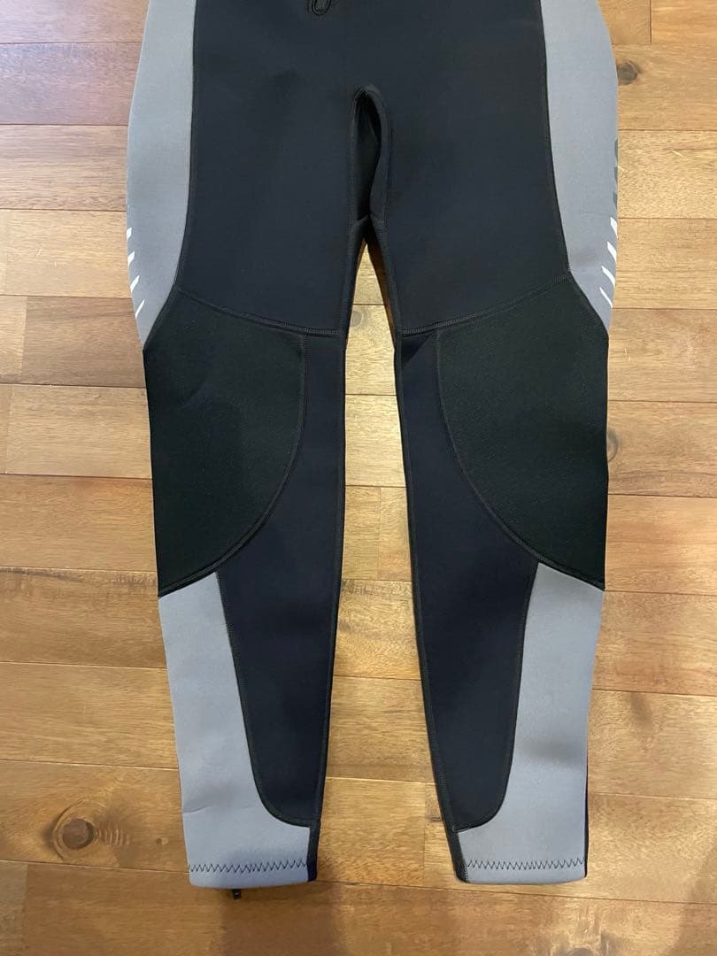 【美品】ウエットスーツ　メンズL