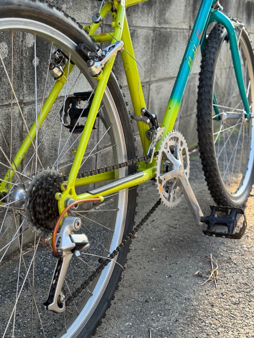人気モデル ARAYA Muddy Fox 完成車 レストアベース