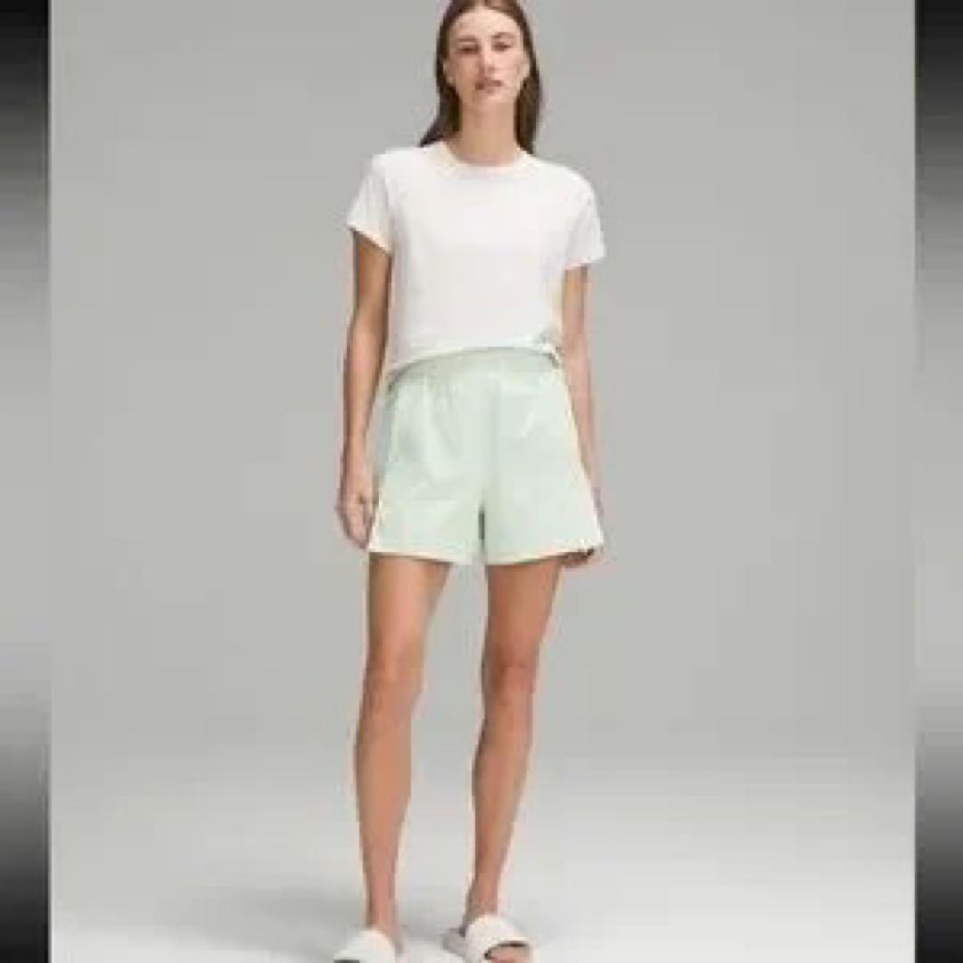 新品同様品＊lululemonルルレモン＊ショートパンツ