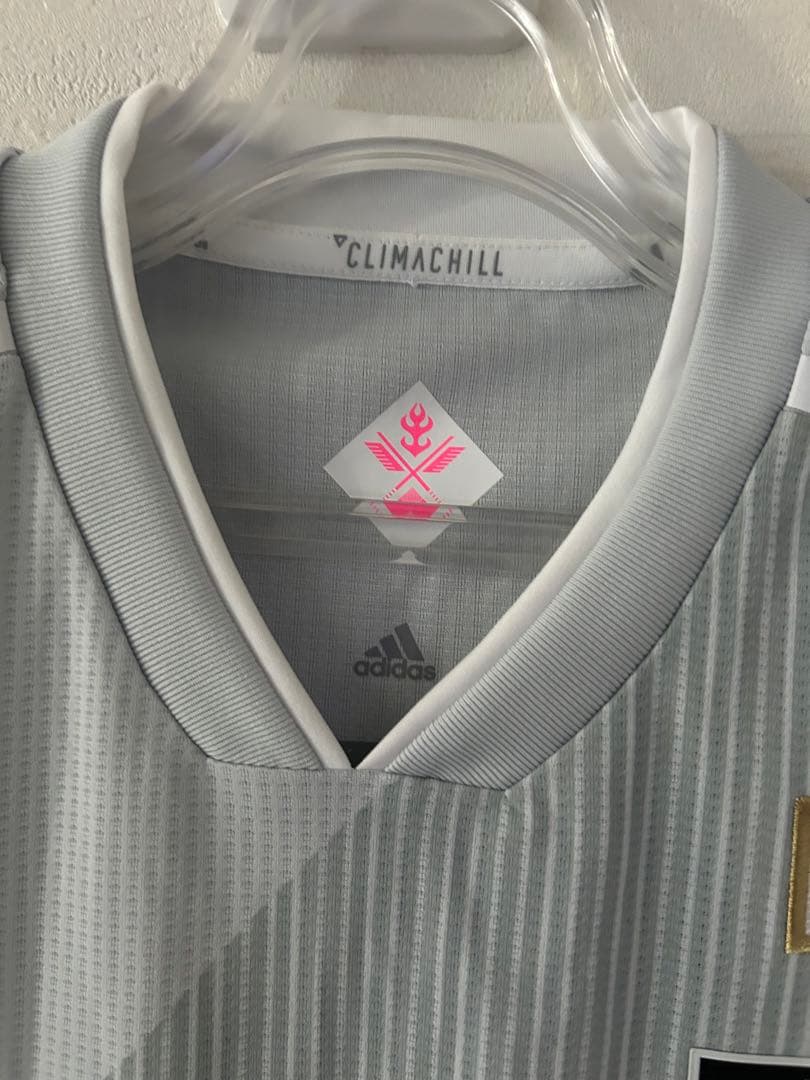 ☆新品☆adidas(アディダス)日本代表アウェイオーセンティックユニフォーム☆