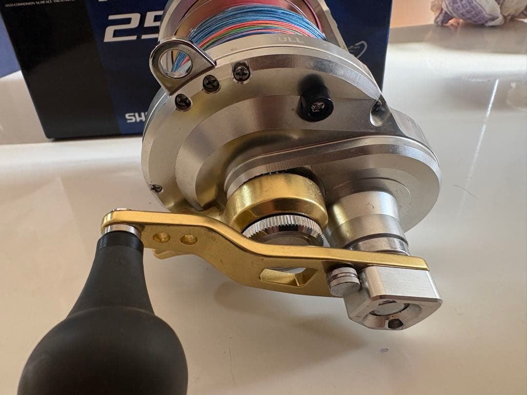 美品 SHIMANO タリカ25Ⅱ 大物用リール マグロ クエ 泳がせ