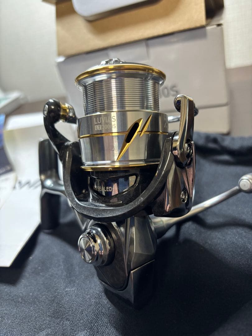 DAIWA LUVIAS FC LT2000S スピニングリール　20ルビアス