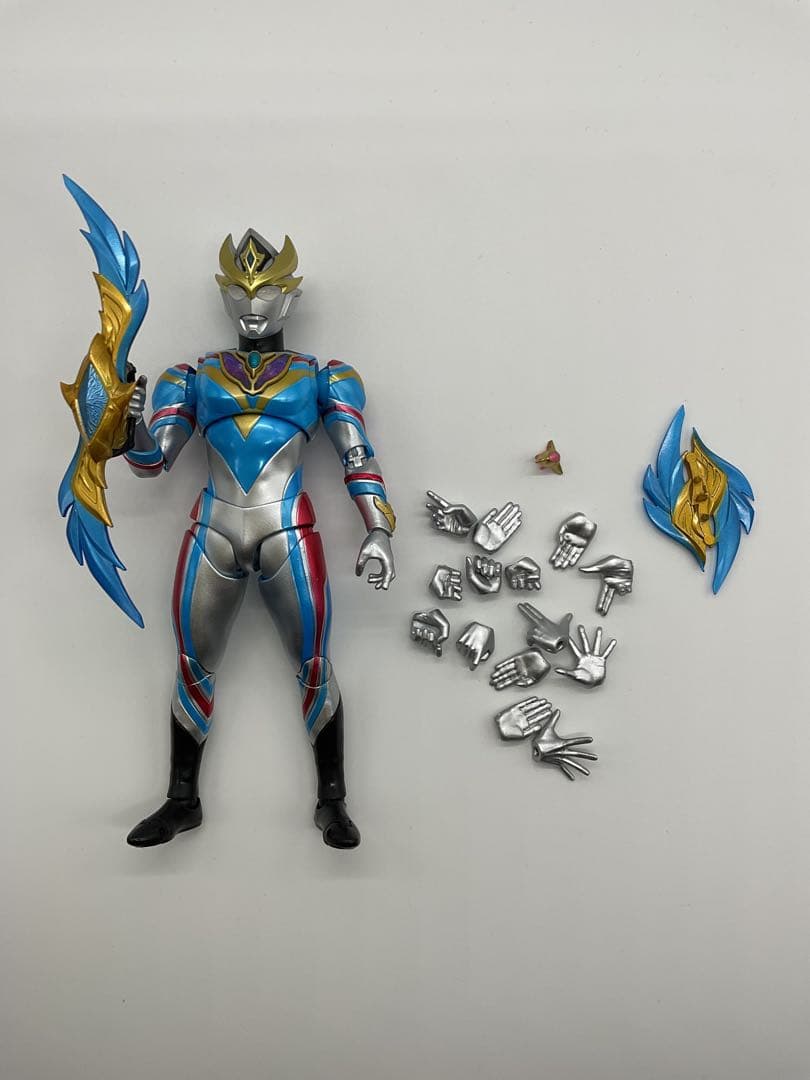 フィギュアーツ ウルトラマンデッカー ダイナミックタイプ 付属品完備