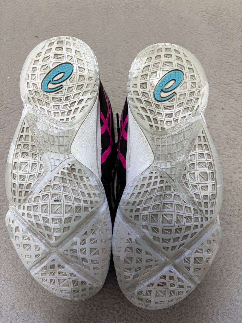 ASICS バスケットボールシューズ アンプレアルス　low